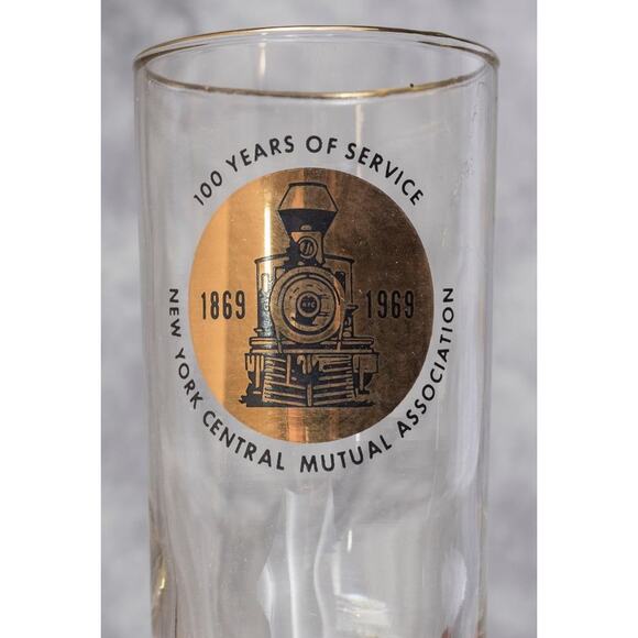 Vintage Gold Rimmed New York Central Mutual Association Tumbler Lot of 6 (gtm25) - Picture 3 of 3